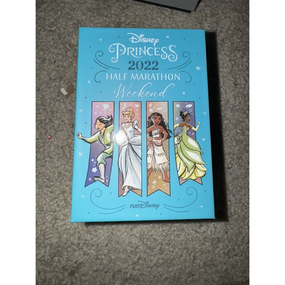 Disney Parks runDisney 2022 Princess Half Marathon Weekend Magic Band LE 2000